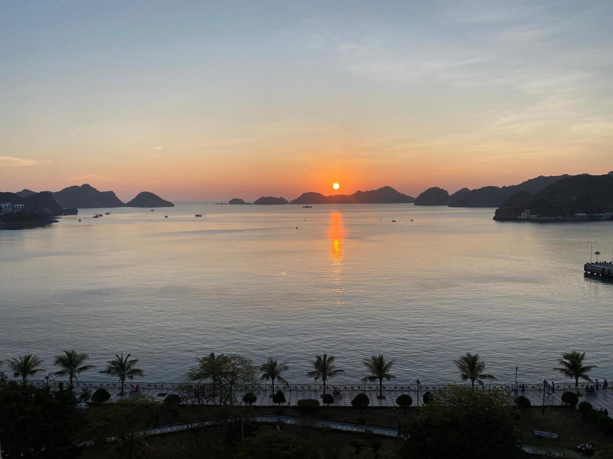 Dolphin Hotel Chan Chau Luaran gambar